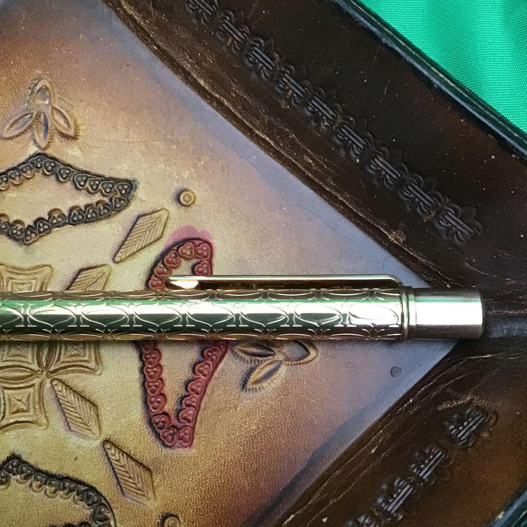 Cartierカルティエ　サントスC de ゴールド ボールペン 化粧箱付