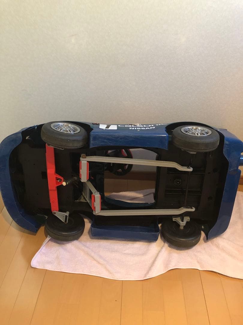 子供用足こぎペダル車NISSAN SKYLINE GT-R CALSONIC