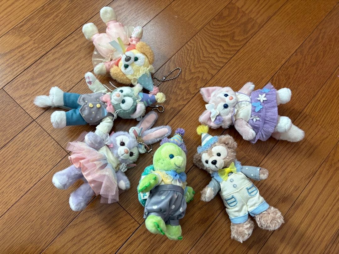 From All of Us ダッフィーフレンズ　ぬいぐるみバッジ　セット　40