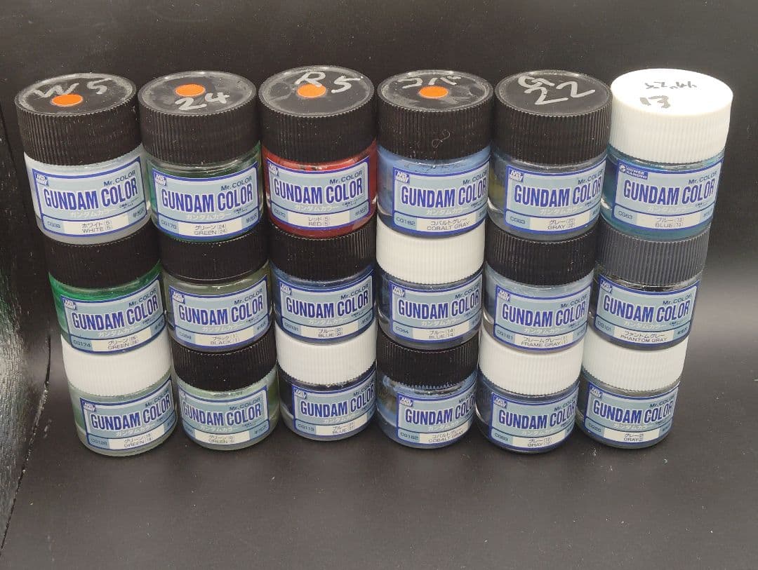 クレオス 　ガンダムカラー109個　ジャンク