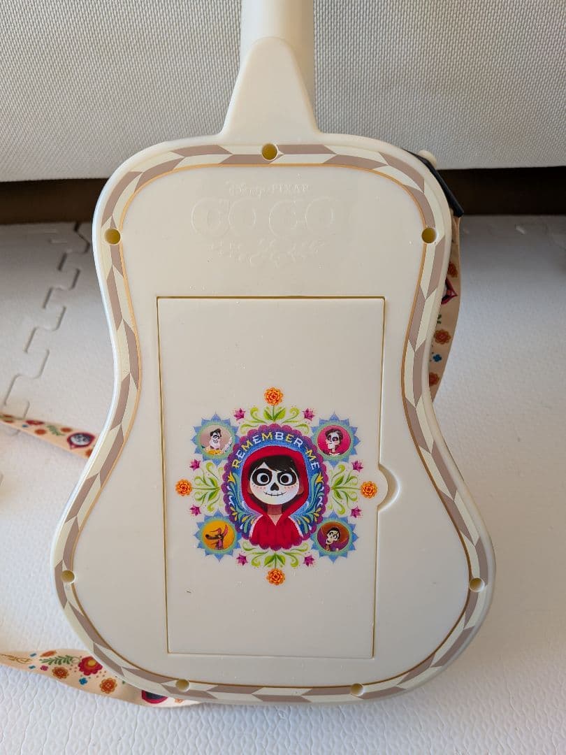 海外ディズニー　リメンバーミーCOCOギター　ポップコーン