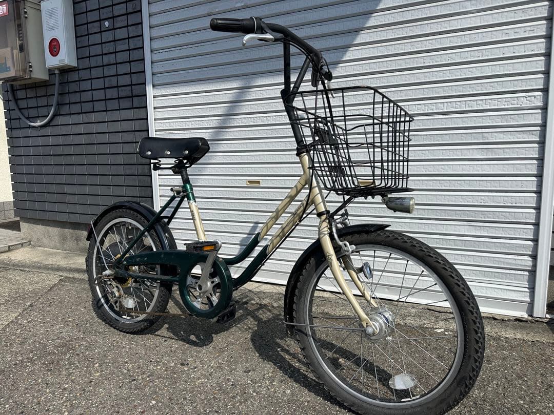 【週末限定1000OFF】ブリヂストン ベガス 20インチ 中古車