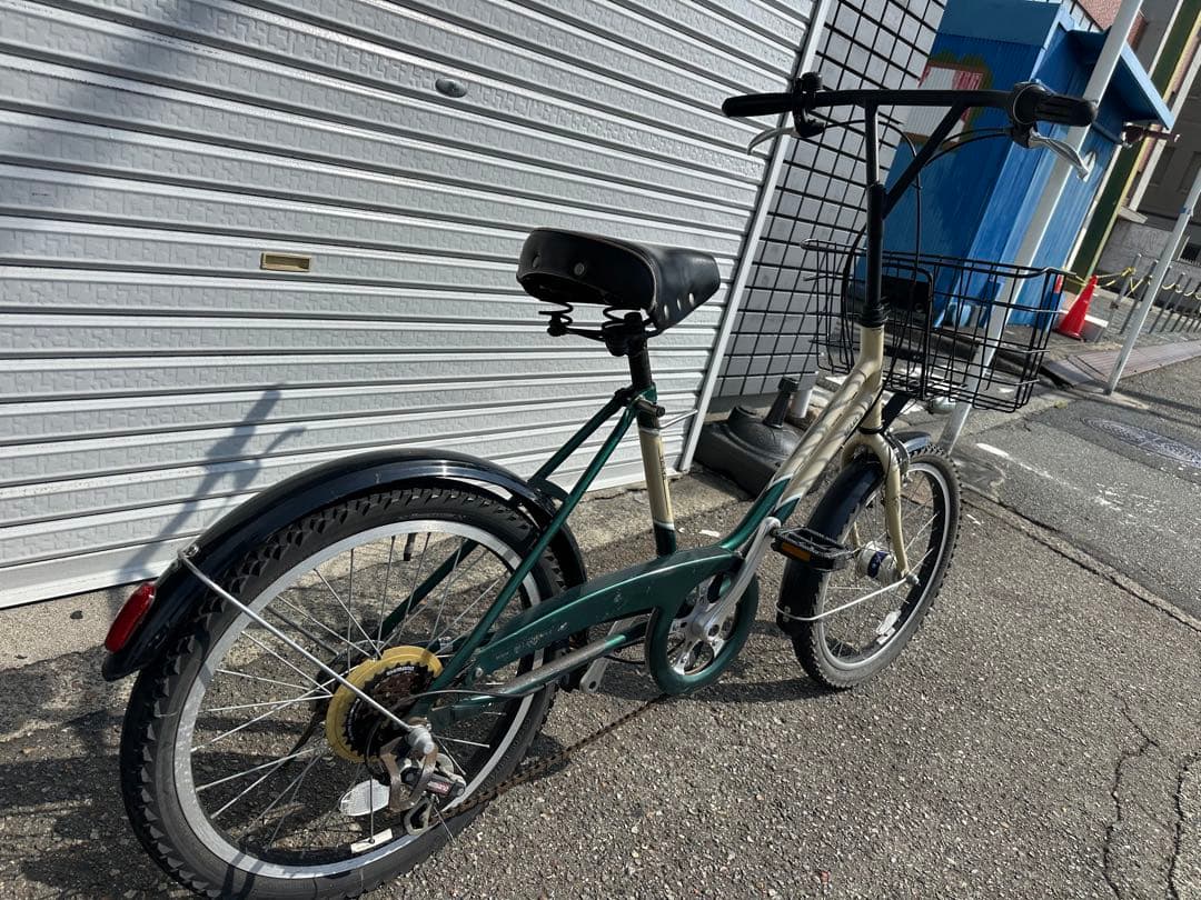 【週末限定1000OFF】ブリヂストン ベガス 20インチ 中古車