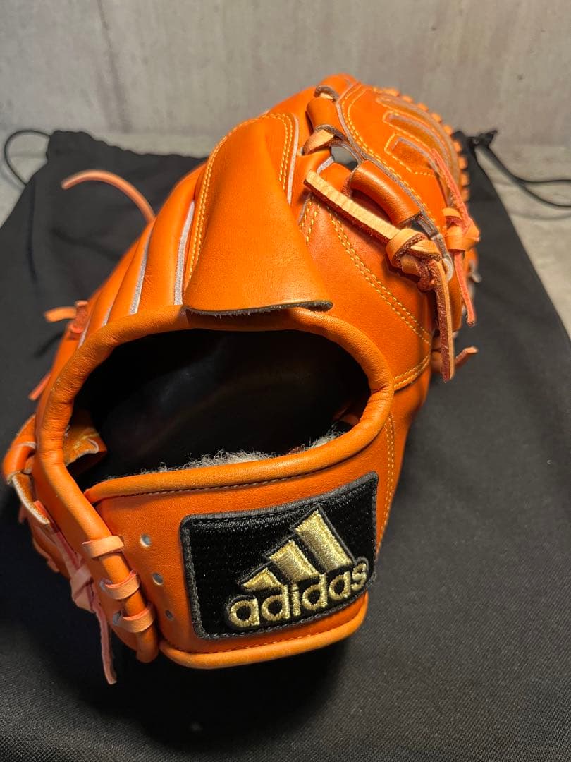 Toshi様 限定値下げ！adidas 硬式グローブ 投手用 斉藤和巳モデル