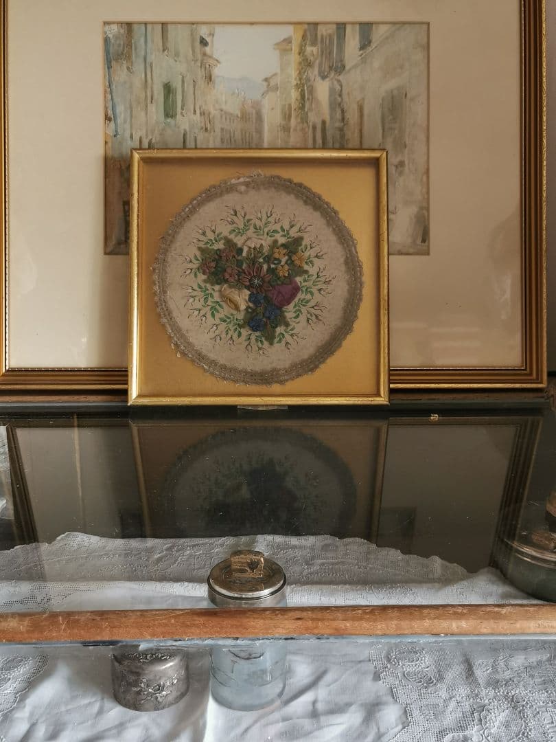 アンティーク シルクリボンアートフラワー＆手彩色ローズ ビーズレース＆金フレーム