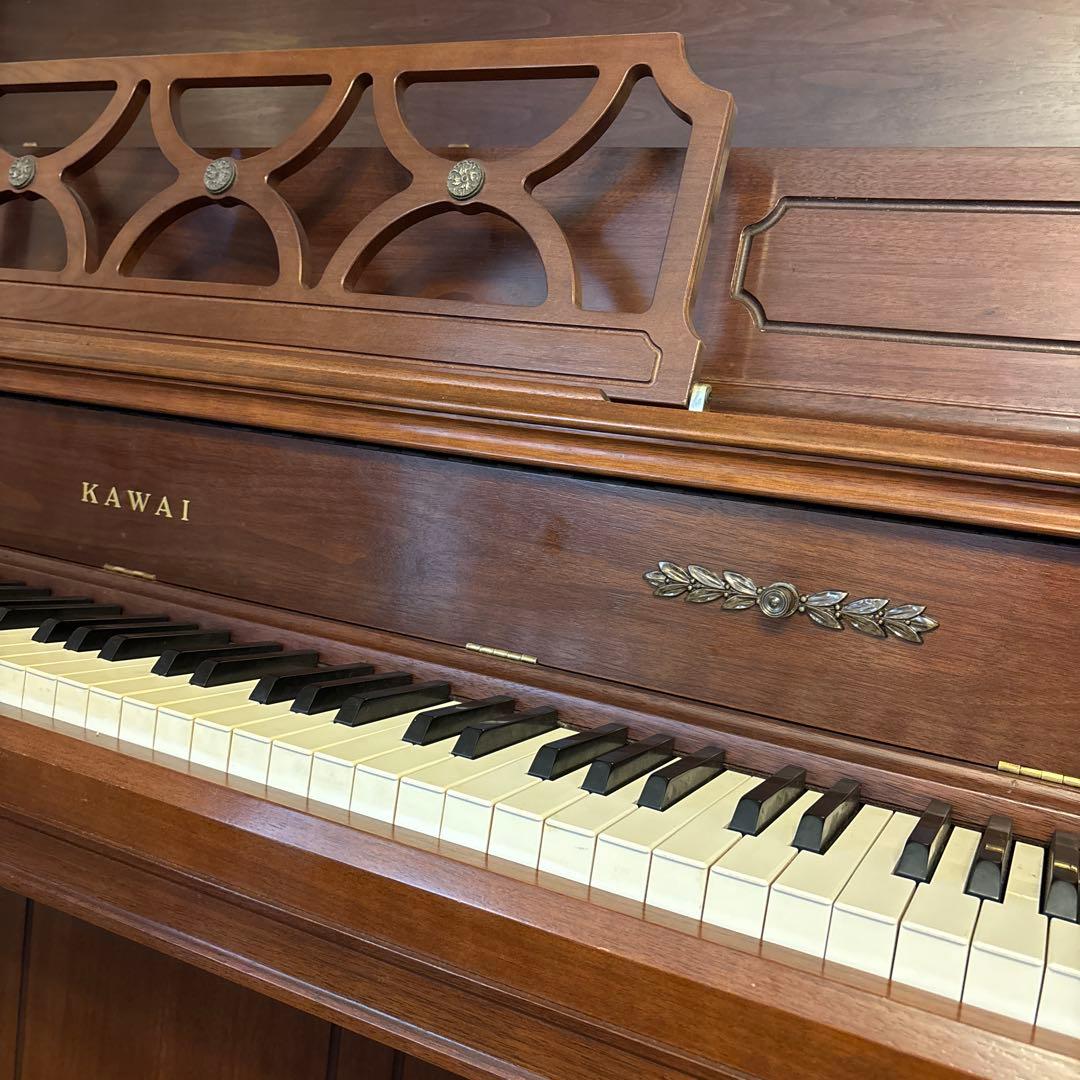【R.7年11月調律・整調済】 KAWAI ピアノKL-62WI 椅子他付属品有