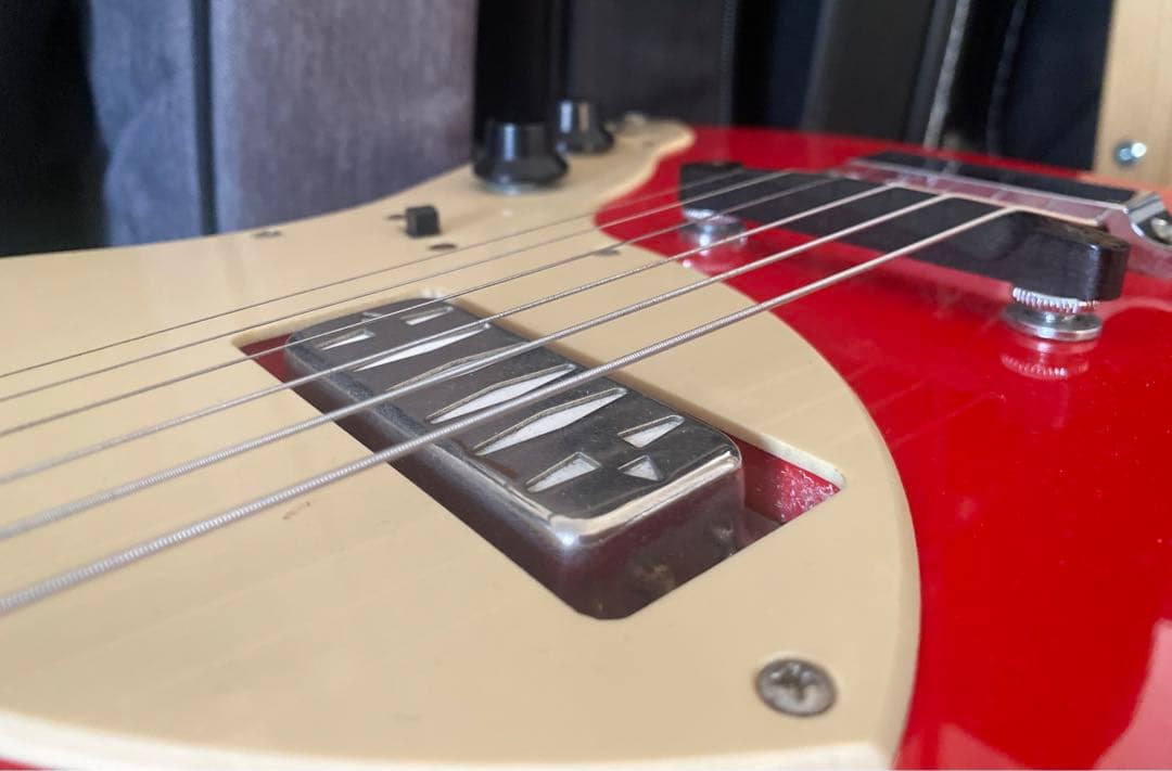 ギター Eastwood Guitars Airline Bobkat Red