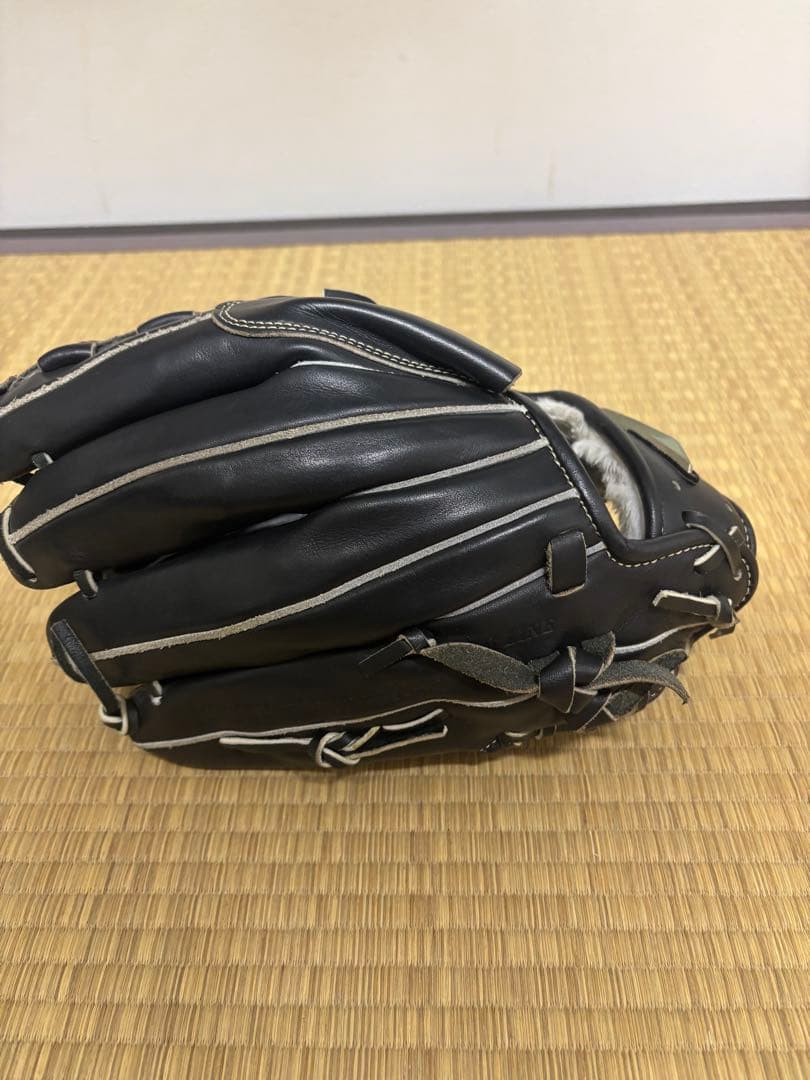 ミズノグローバルエリート グローブ 右投げ投手用 黒