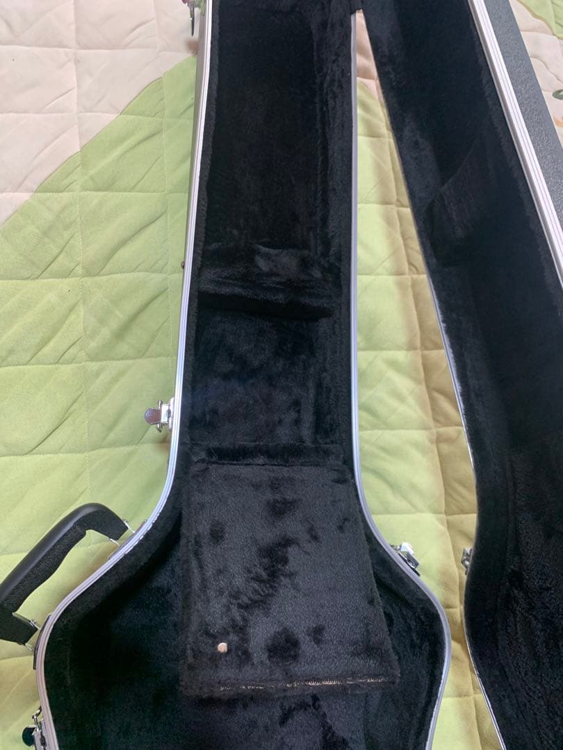 アコースティックベース用ハードケース ブラック