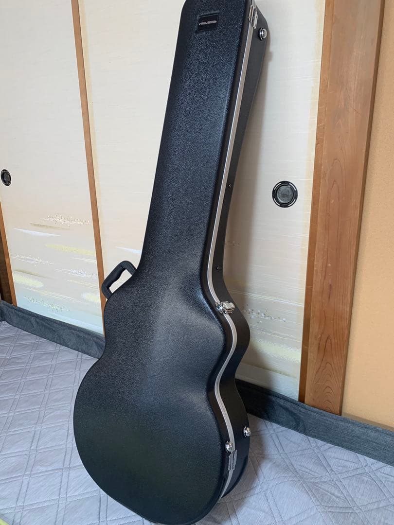 アコースティックベース用ハードケース ブラック