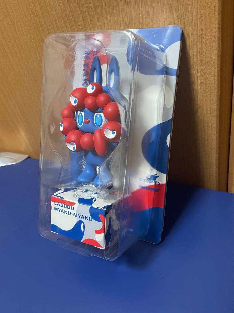 【大阪関西万博会場限定】ラブブ　ミャクミャク　コラボフィギュア　新品未開封