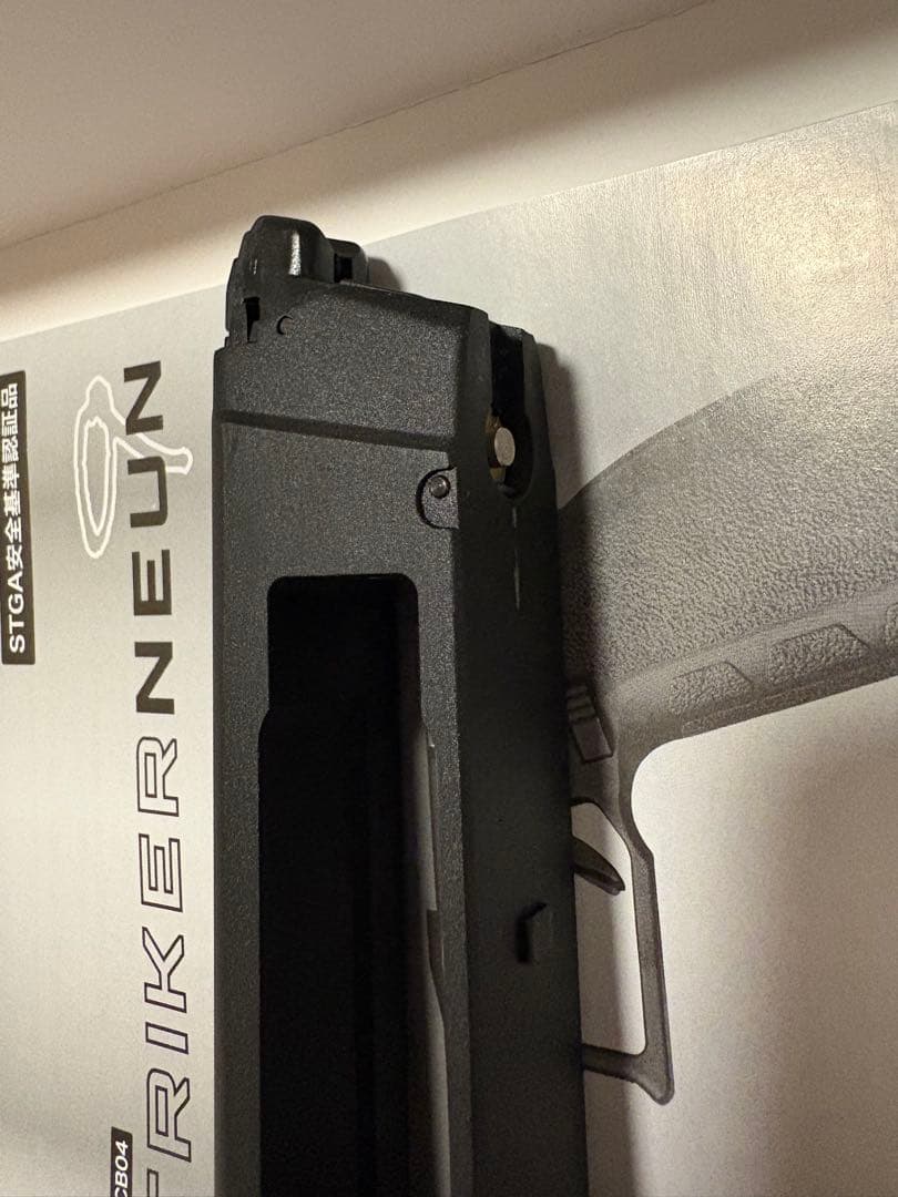 Carbon8 STRIKER9 NEUN CO2ガスガン