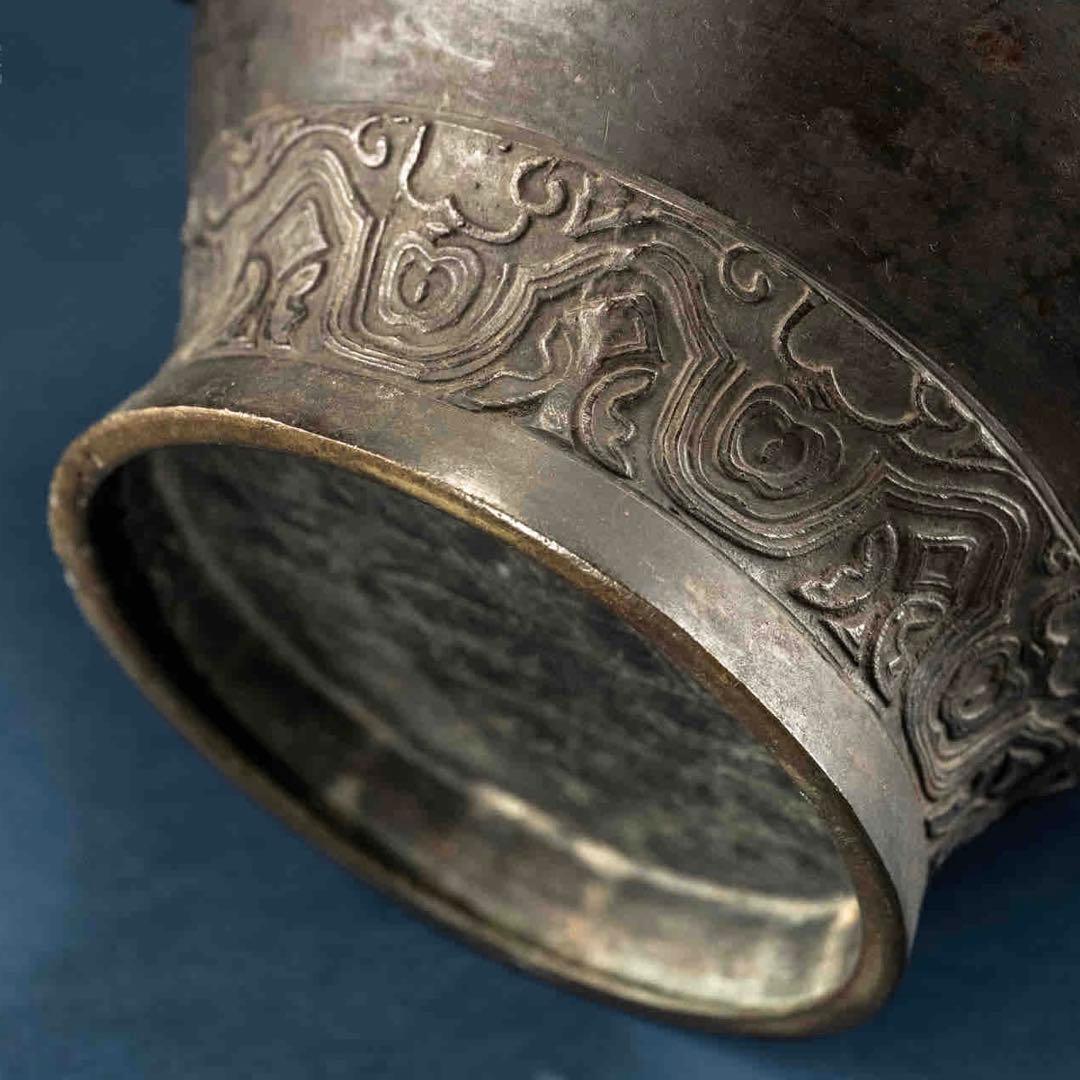 中国古美術　壺　花瓶　古銅製　アンティーク　骨董品