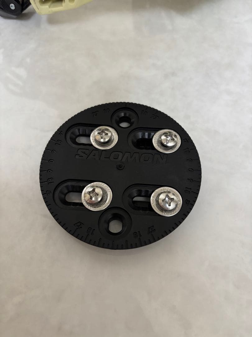 【美品】 SALOMON サロモン バインディング RYTHEM リズム