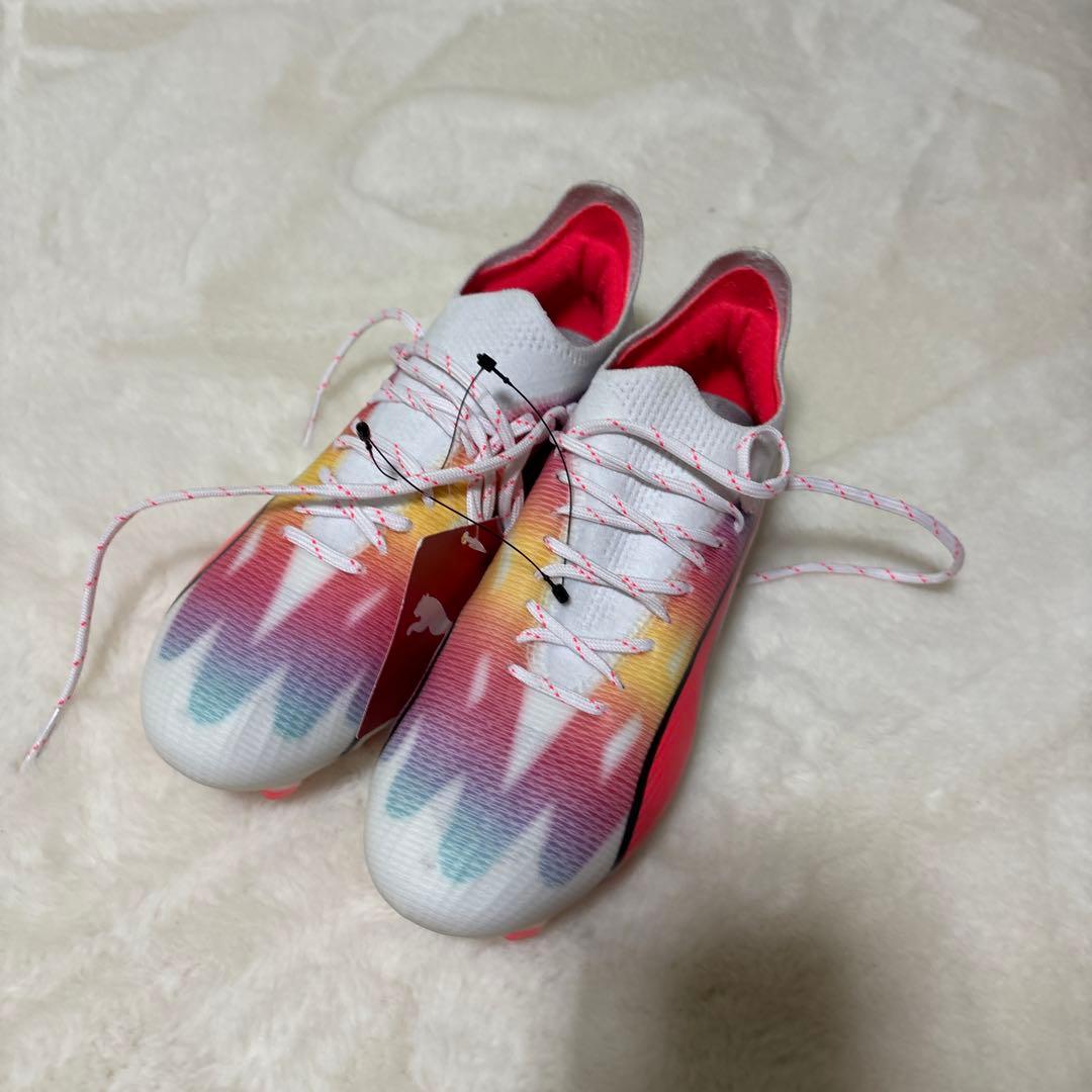 定価税込26400円！プーマ　ウルトラアルティメットFG/AG 24.5センチ