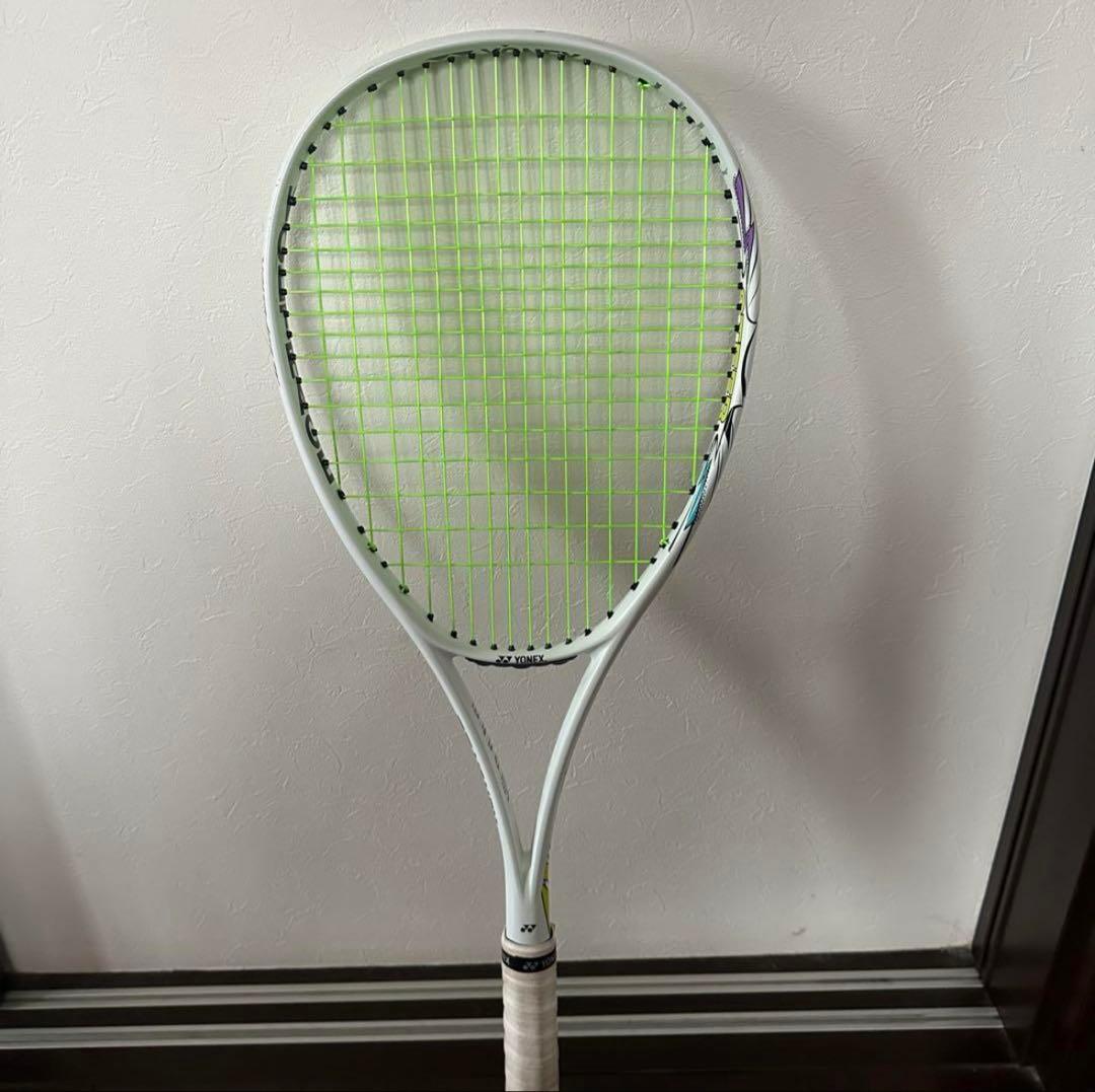 YONEX VOLTRAGE 7V STEER ボルトレイジ 7V ステア
