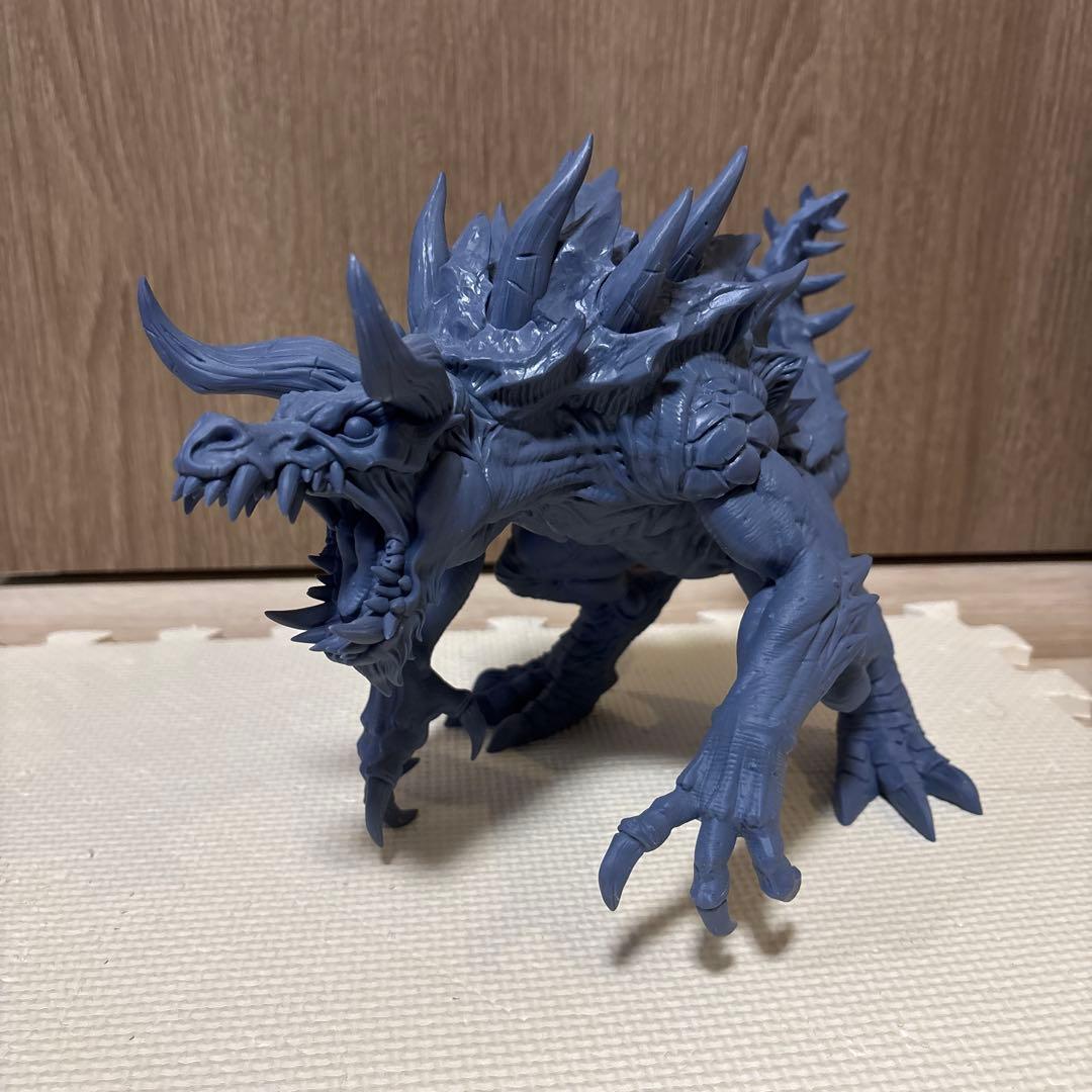 怪獣のフィギュア　ガレージキット