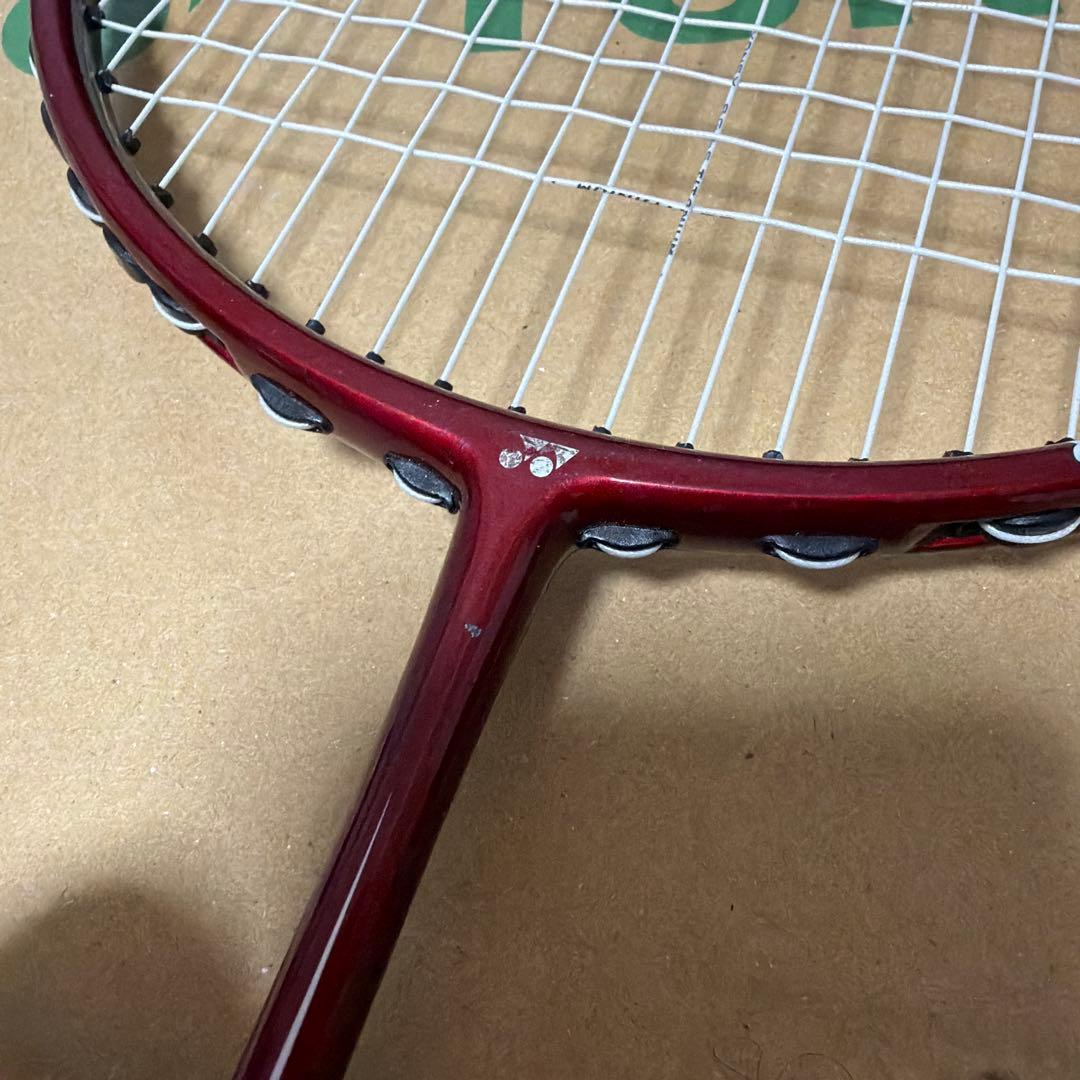 傷あり　YONEX Muscle Power 50 赤　バドミントンラケット