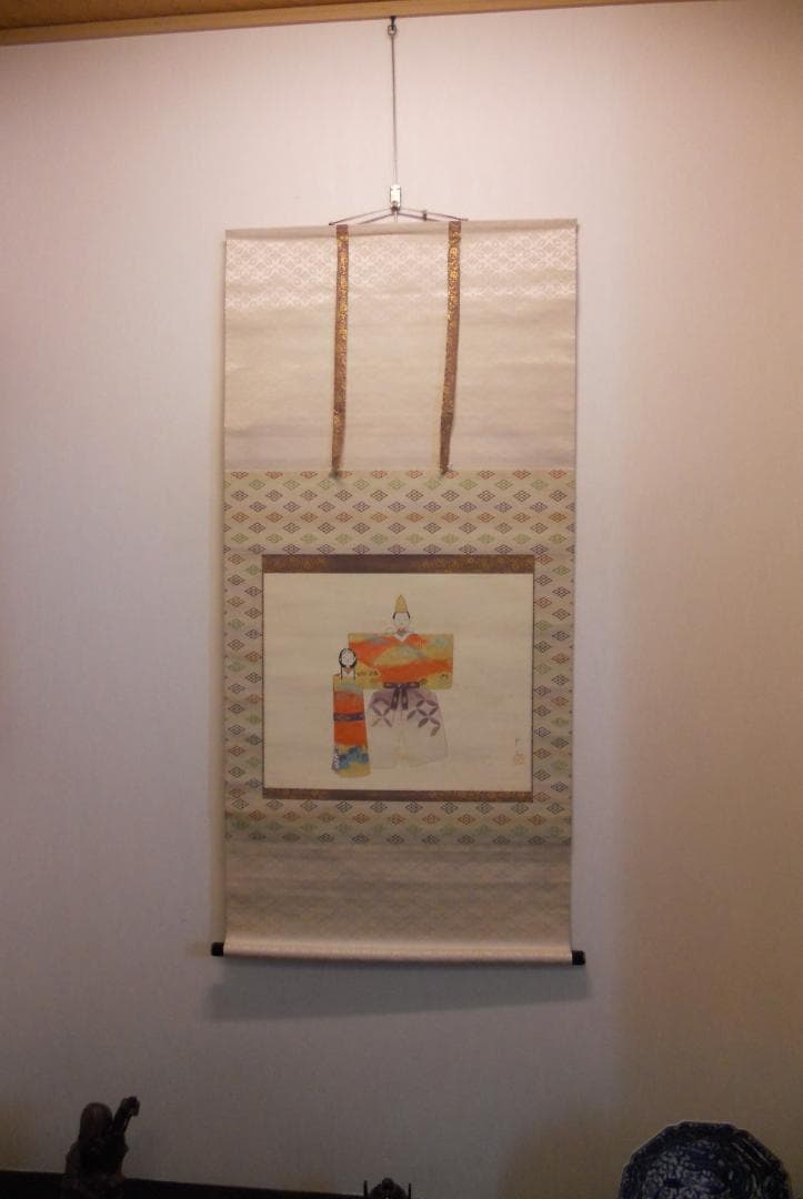 掛け軸 三宅凰白 立雛 絹本 希少 軸装 茶道具 掛軸 美品 です。