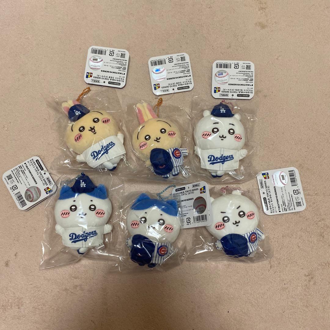 ちいかわ　うさぎ　ハチワレ　MLB TOKYO SERIES マスコット