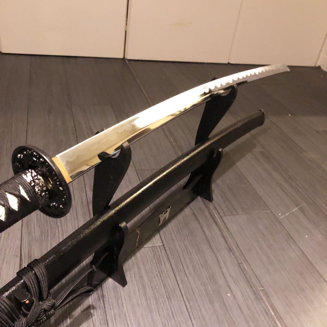 高級模造刀　高級居合刀　黒拵え　優波紋