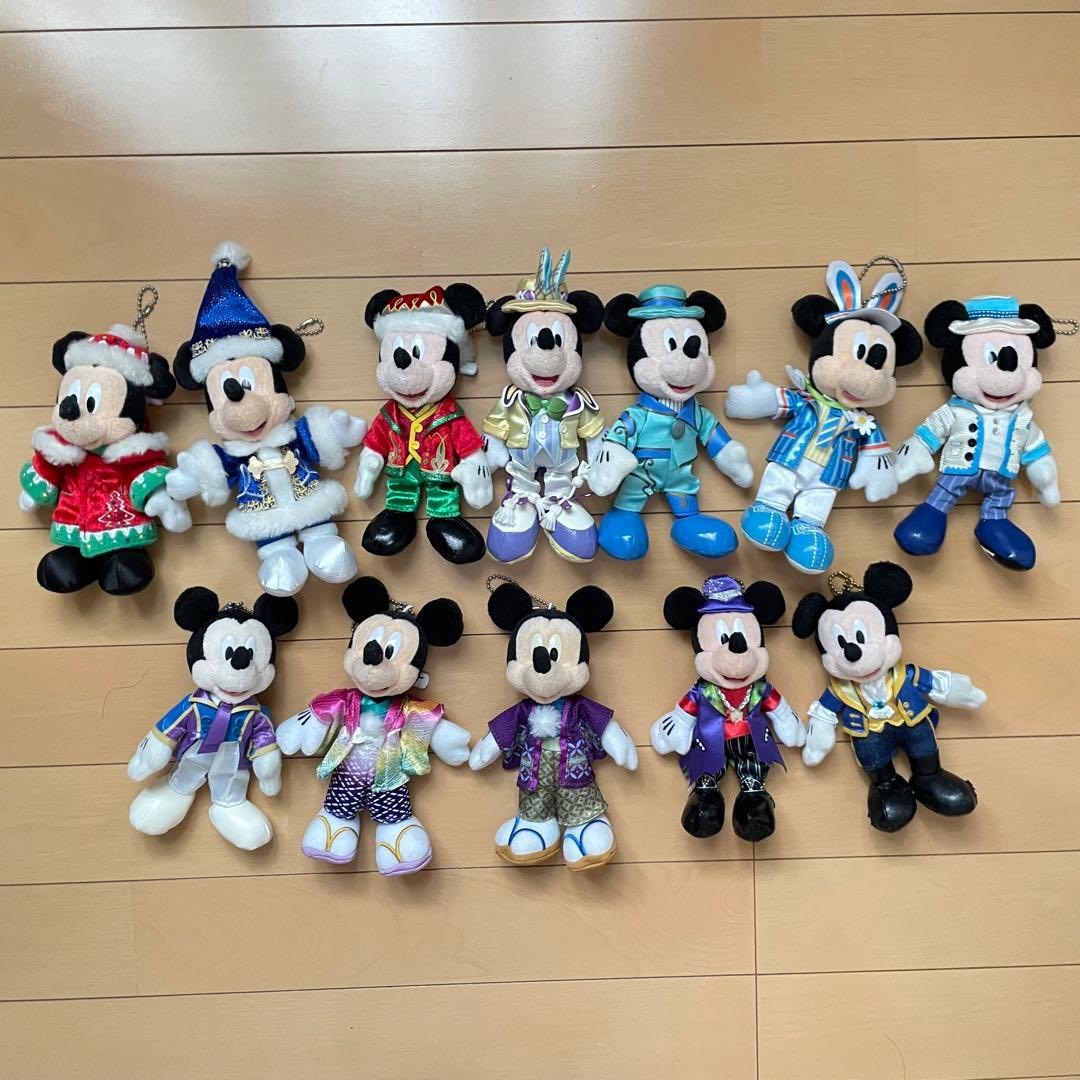【ミッキー】 大人気 終売品 ぬいぐるみバッチ まとめ売 クリスマスお正月12個