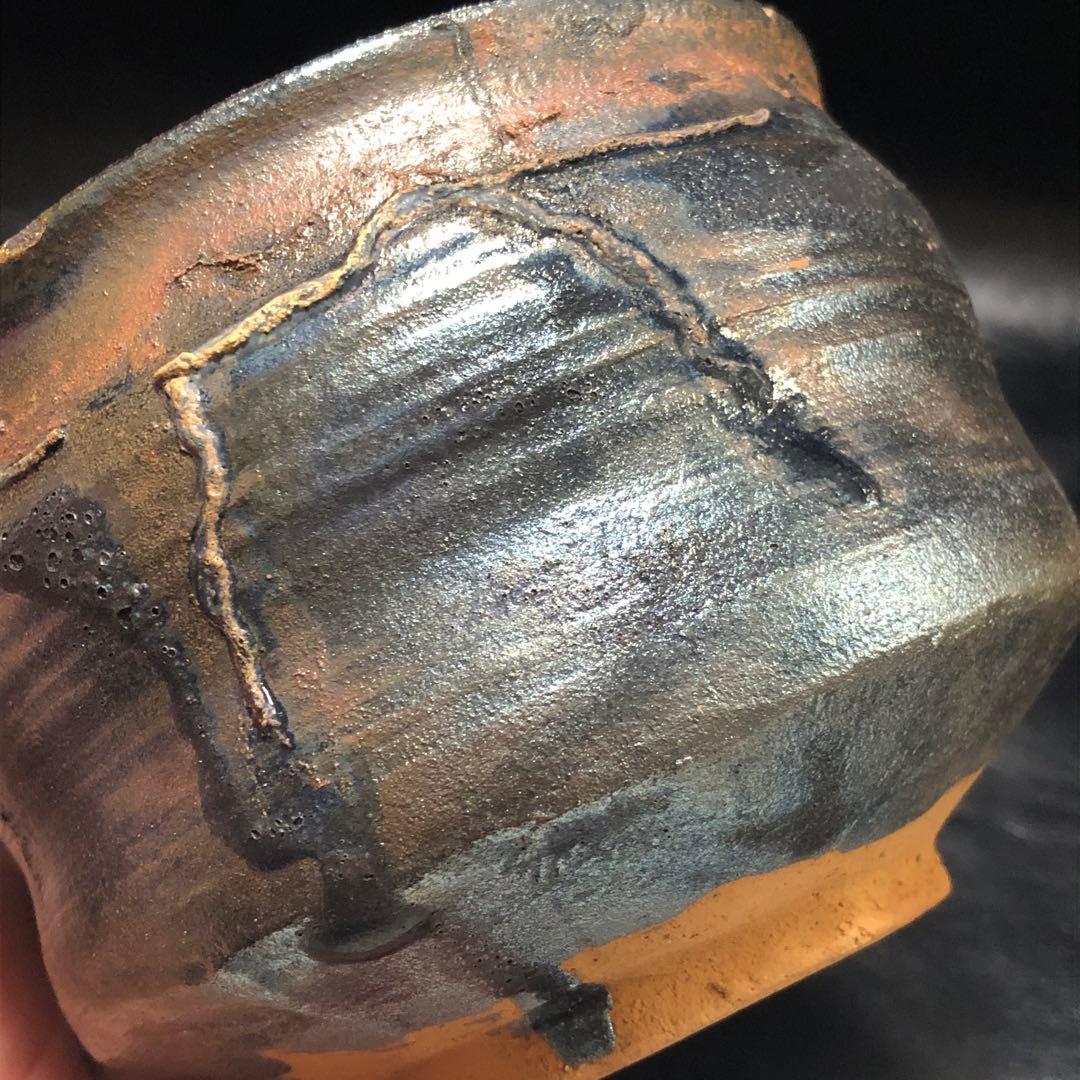 美しい古美術◼️蔵から謎の光を放っている大きな抹茶茶碗が出てきました。茶道具、骨董