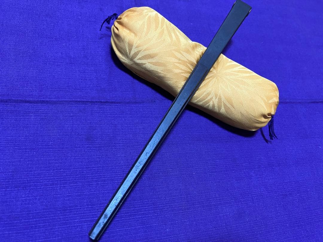 時代物　在銘　手慣らし鉄扇　シンプルで最高峰（日本刀短刀十手茶刀茶室刀寸鉄手の内