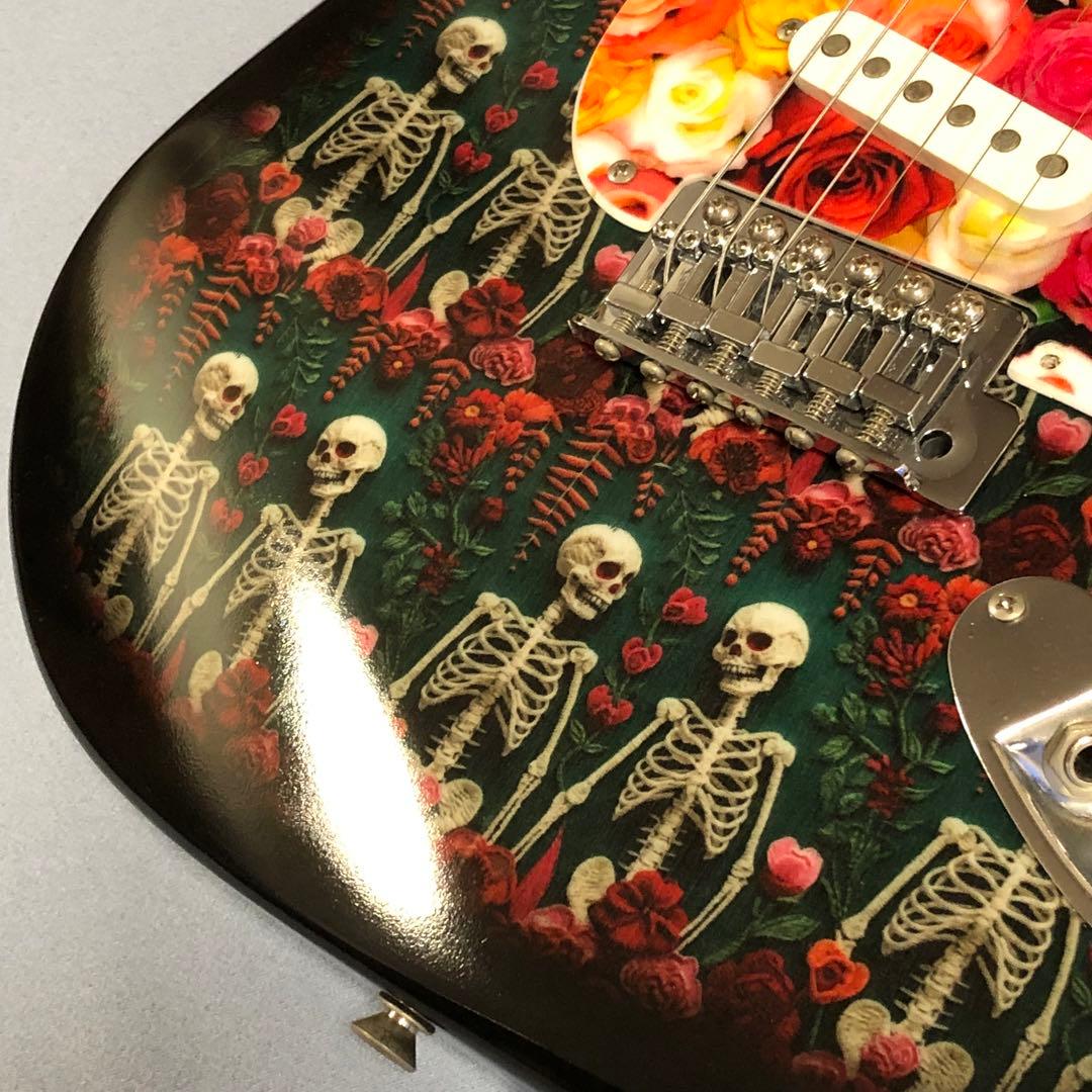 Squier by Fender ストラト ガイコツ/スカル＋バラ