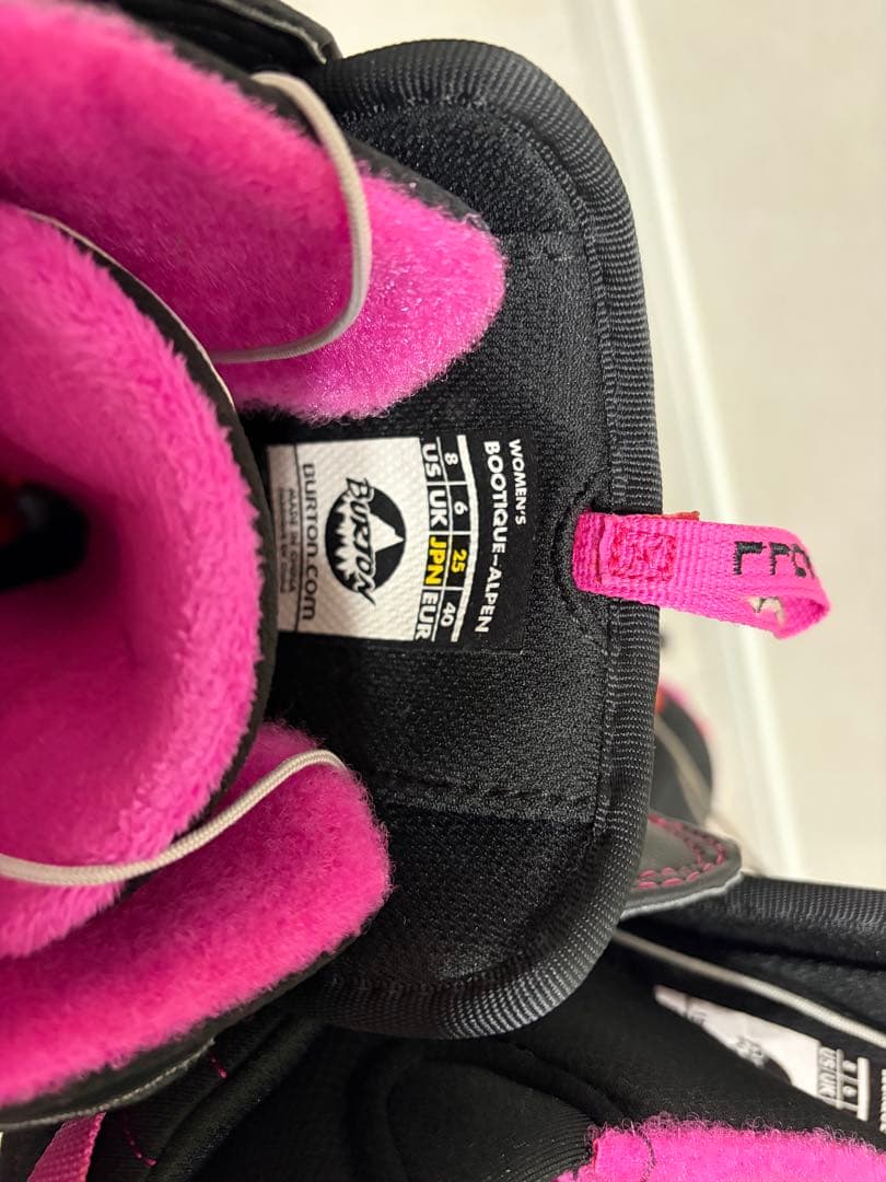 【値下げ】Burton Ruler スノーボードブーツ 女性用　25.0cm