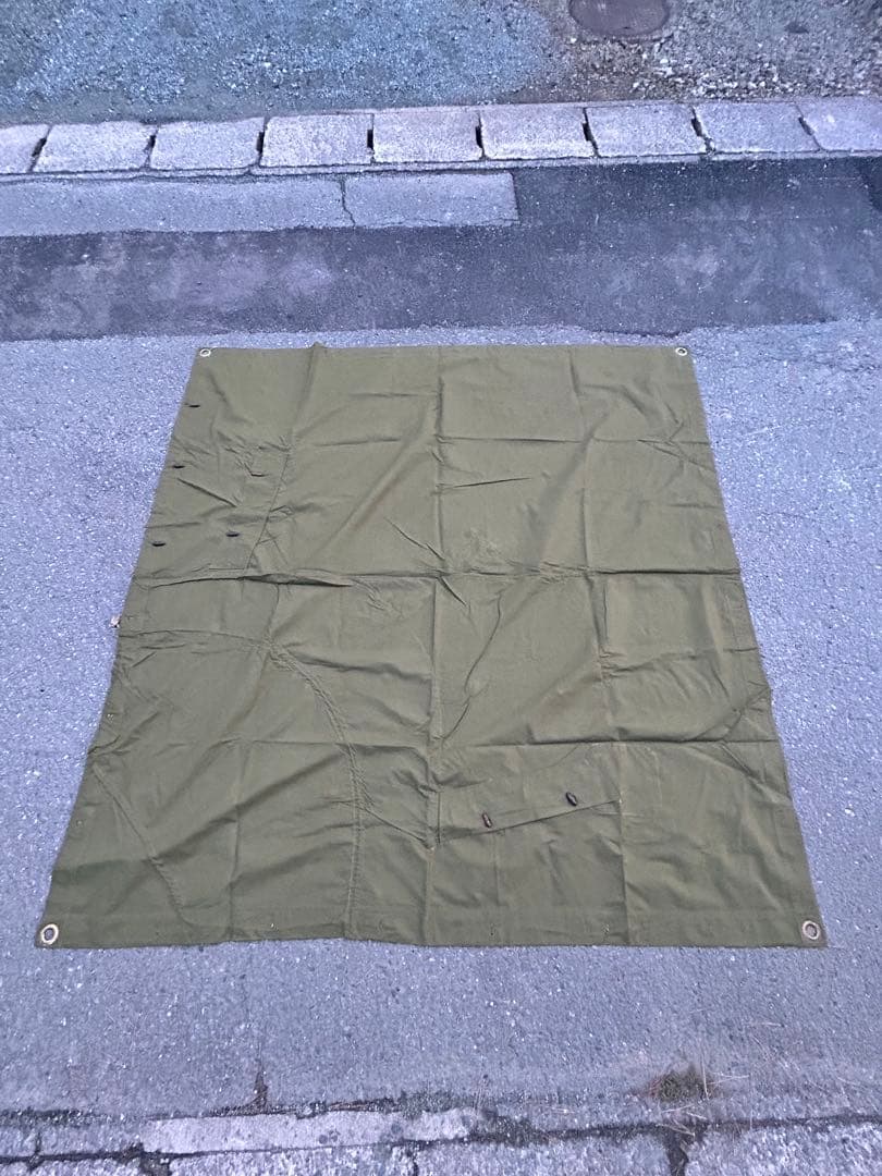 ルーマニア軍幕オリーブ二枚組 連結ボタンベルト付き