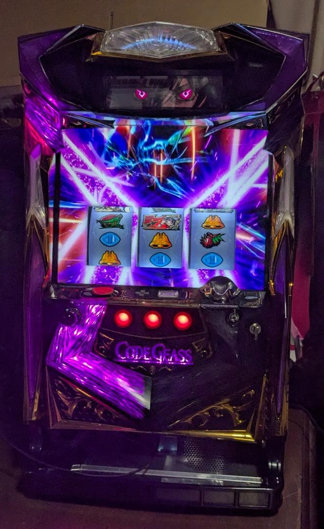 地域限定/送料無料　コードギアス 反逆のルルーシュR2 不要機付