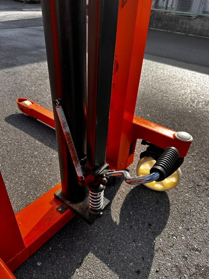超お得‼ 中古ハンドフォークリフト 昇降 最高位1650mm　爪長さ825mm
