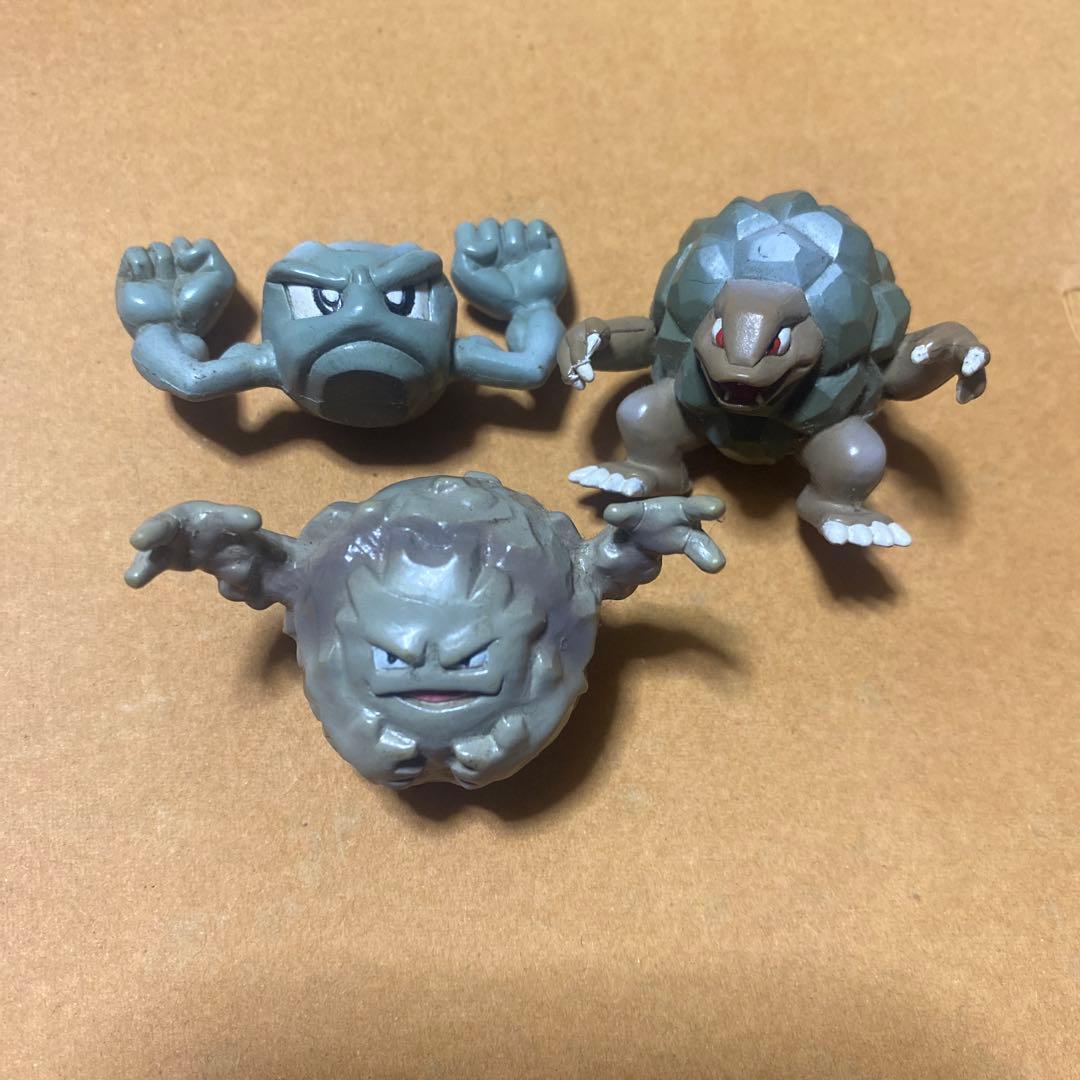 【美品】ゴローニャ イシツブテ ゴローン フィギュアセット　A27