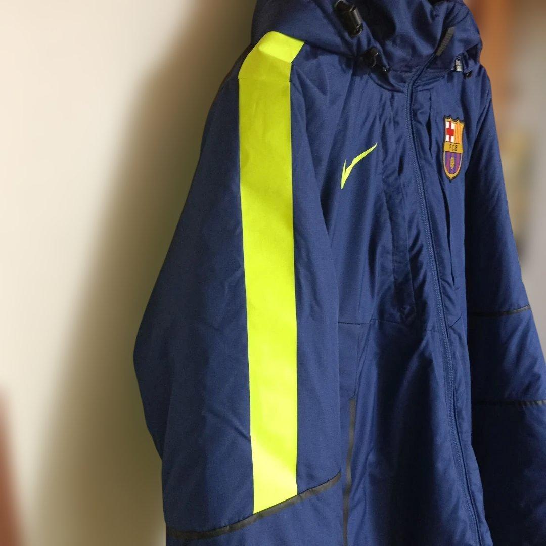 バルセロナBARCELONA　ベンチコート　ジャケット　サッカー　ナイキNIKE