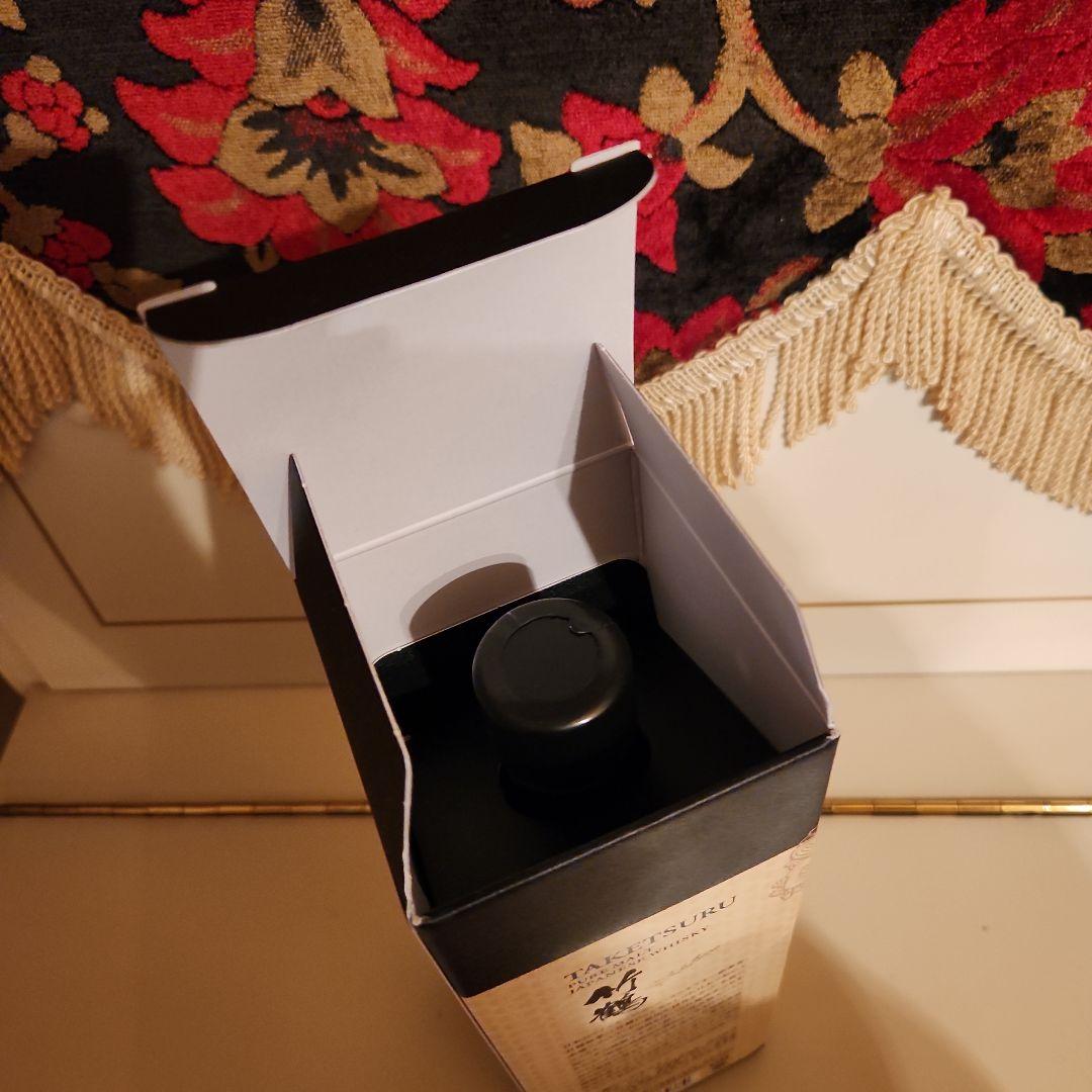 [新品 入手困難] ニッカ竹鶴 ピュアモルト<最大限御値引き> 8500円 !