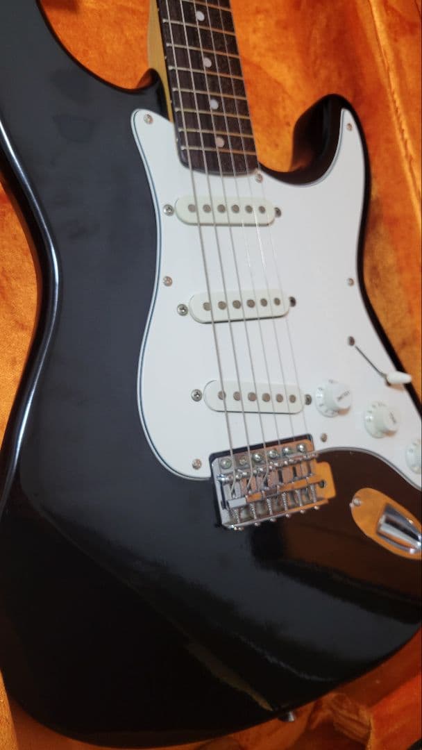 Fender Squier ストラトキャスター Eシリアル　韓国製　80年代