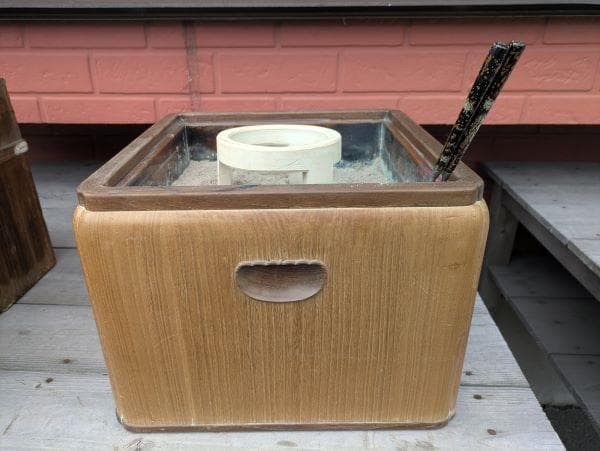 Y【中古】昭和レトロ 木製 囲炉裏 五徳 古道具 火鉢？専用木箱有り