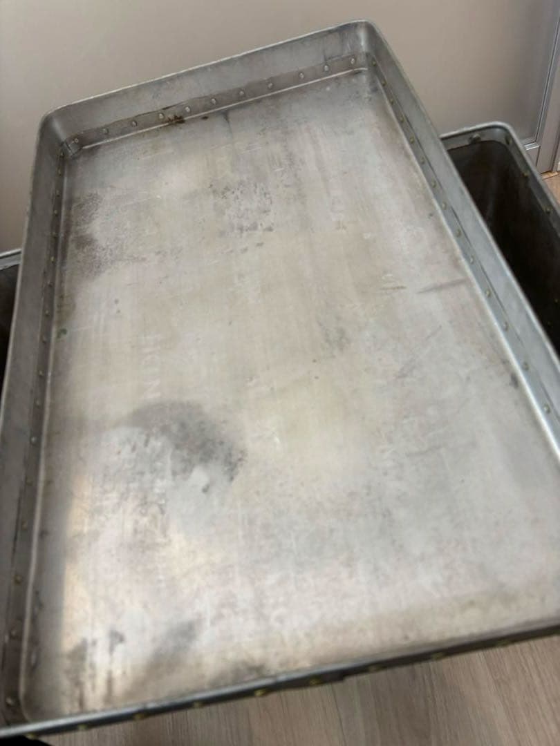 アンティーク　アルミ製収納ボックス　アルミリベット　ストック缶　レトロ