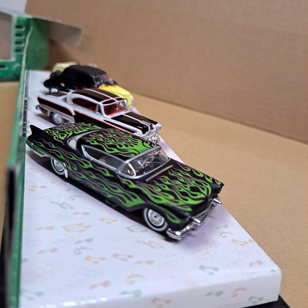 ホットウィール ROCK N ROAD ロックン ロード 100% キャデラック