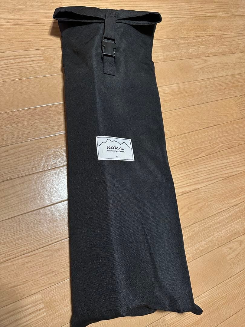 noras サイドテーブル　ウォールナット　真鍮金具