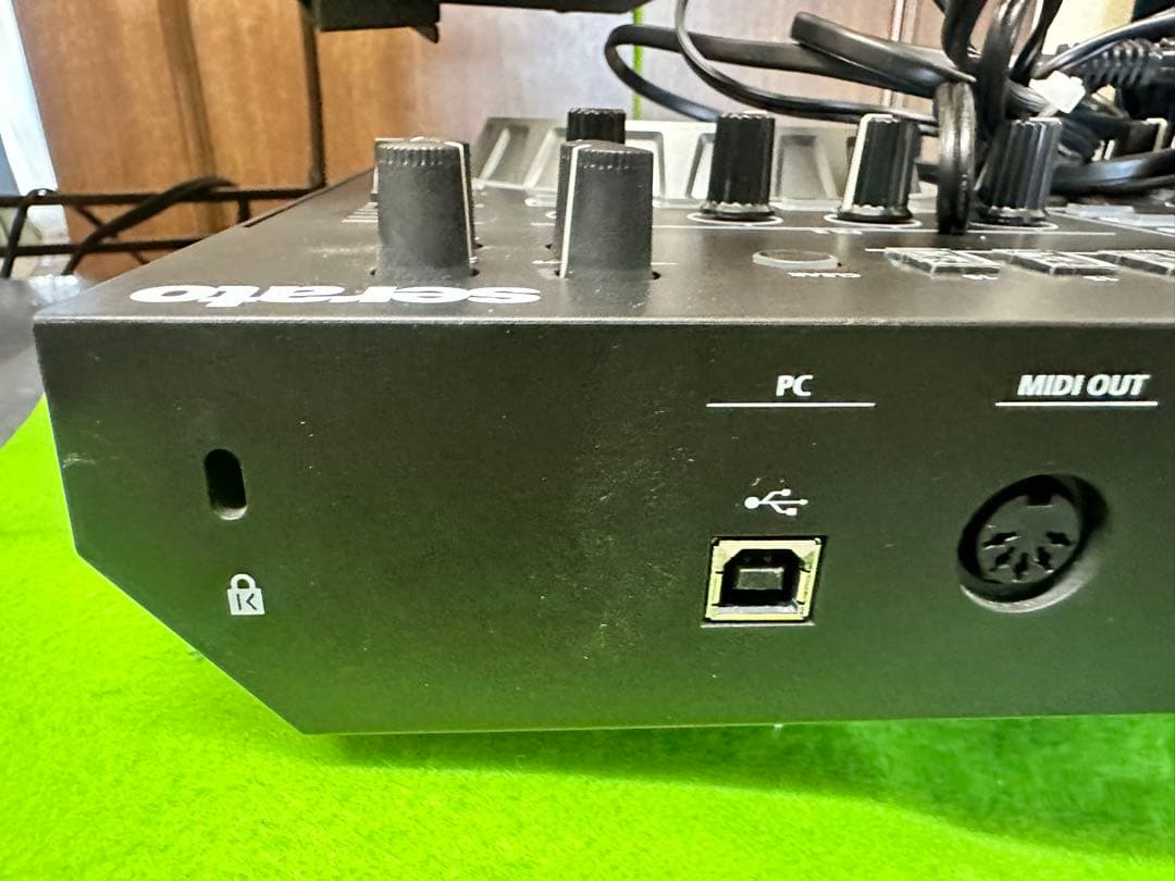 Djコントローラー Roland DJ-505 2チャンネル 4デッキ