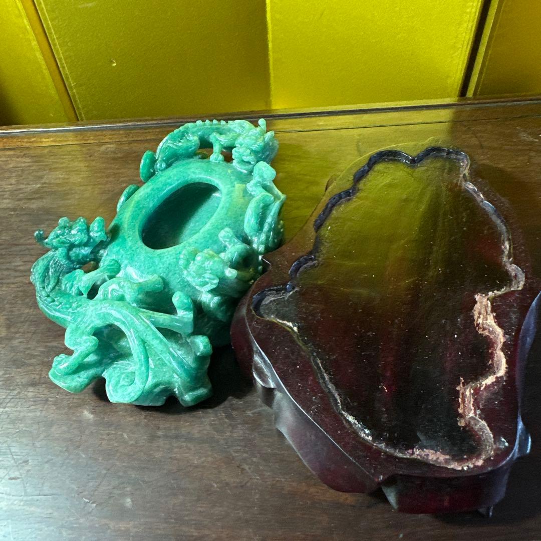 翡翠，置物，文房具，彫刻 ，木製台座付き