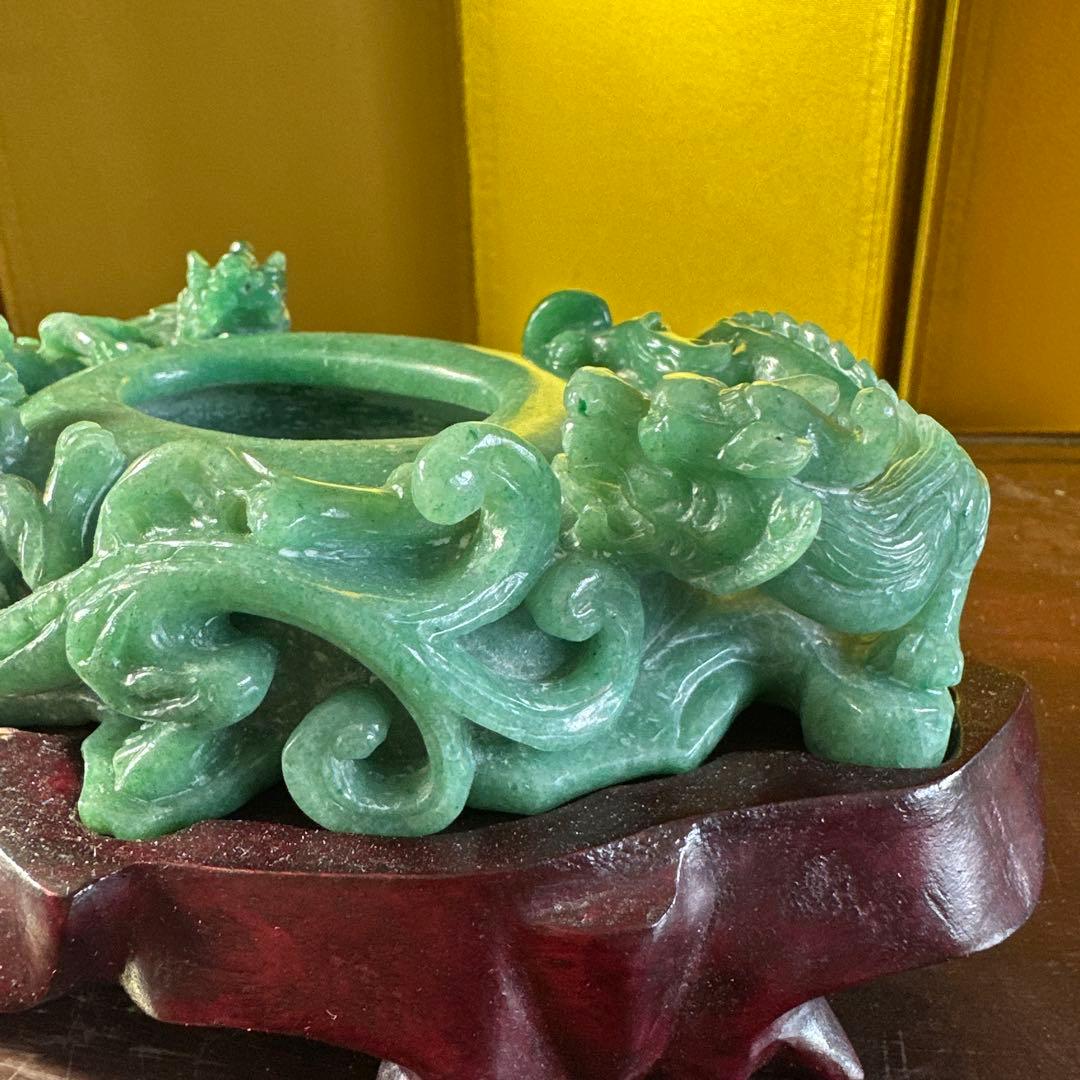翡翠，置物，文房具，彫刻 ，木製台座付き