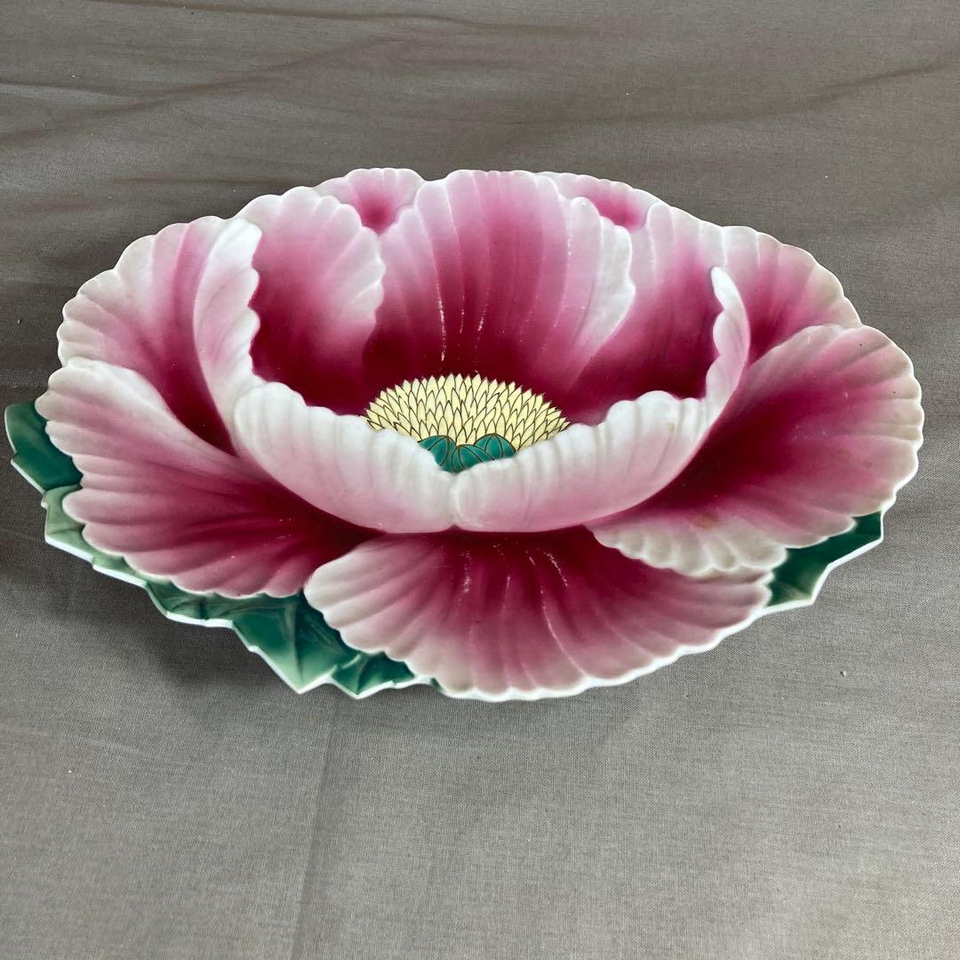 【深川製磁】有田焼の伝統　日本の名窯　深川製磁　輸出里帰り　錦牡丹絵　牡丹形皿