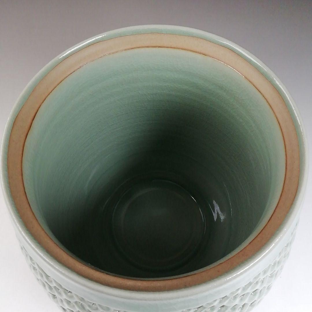 Ｗ７３　水指　『青磁透刻』『芋頭水指』『金世龍 作』　共箱　茶道具