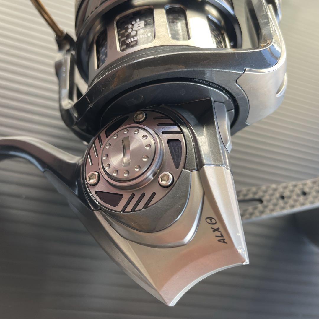 Abu Garcia Revo ALX スピニングリール 4000