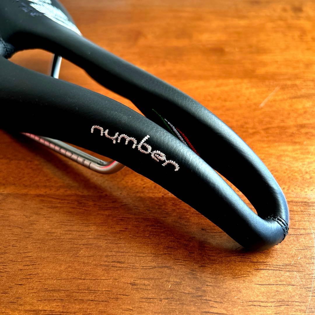 SELLE SMP サドル NYMBER 箱付き
