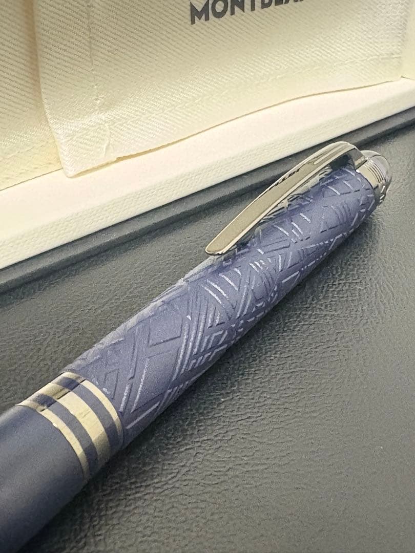 モンブラン　スターウォーカースペースブルー　プレシャスレジン　ほぼ未使用