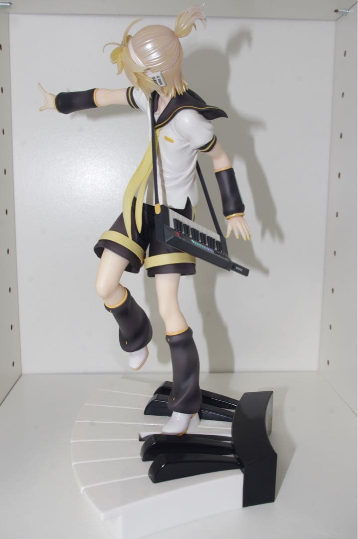 鏡音レン 1/7 スケールフィギュア Tony Ver.